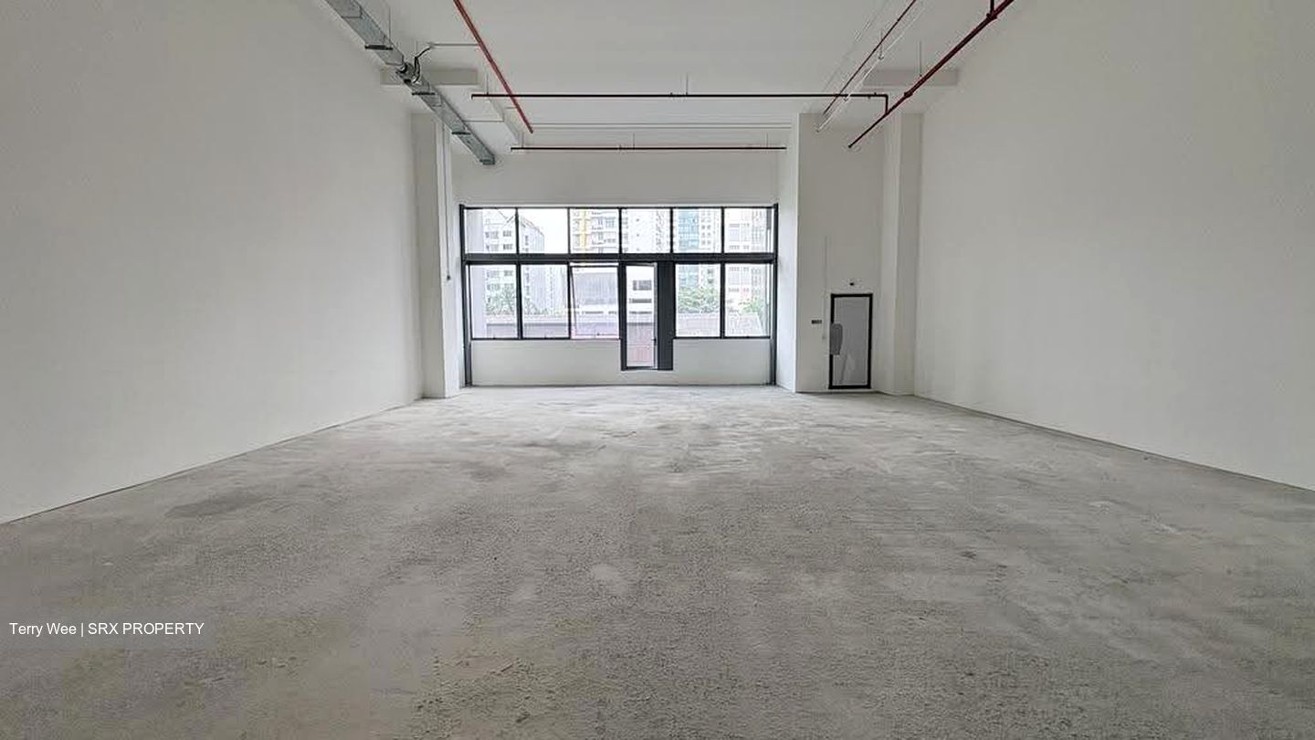 Space 18 (D12), Factory #634522061